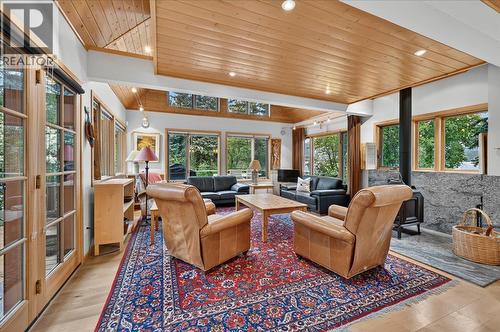 4404 Coy Road, Invermere, BC - Indoor