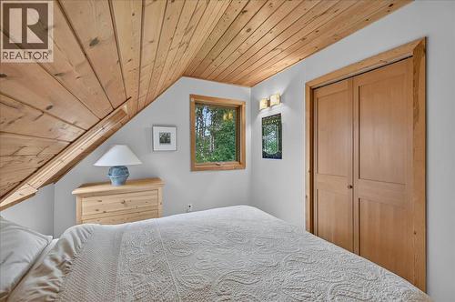 BEDROOM 2 - 4404 Coy Road, Invermere, BC - Indoor Photo Showing Bedroom