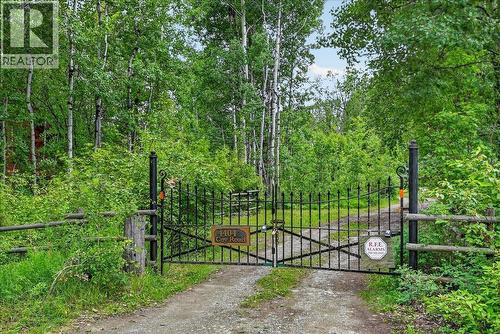 4404 Coy Road, Invermere, BC - Outdoor