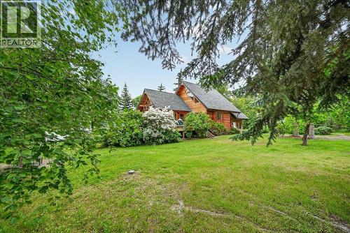 4404 Coy Road, Invermere, BC - Outdoor