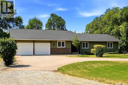 29 Ridgedale Bay, White City, SK - Outdoor