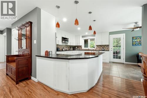 29 Ridgedale Bay, White City, SK - Indoor Photo Showing Kitchen With Upgraded Kitchen