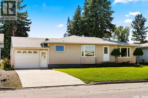 433 9Th Avenue W, Melville, SK - Outdoor