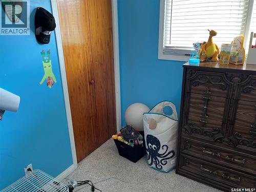 229 4Th Avenue E, Gravelbourg, SK - Indoor Photo Showing Bedroom