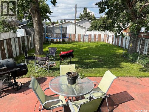229 4Th Avenue E, Gravelbourg, SK - Outdoor