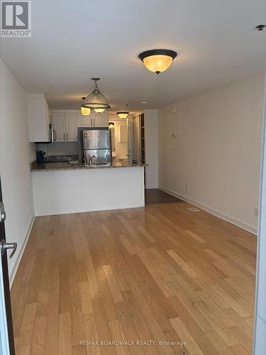 205 - 132 Daly Avenue, Ottawa, ON - Indoor Photo Showing Kitchen