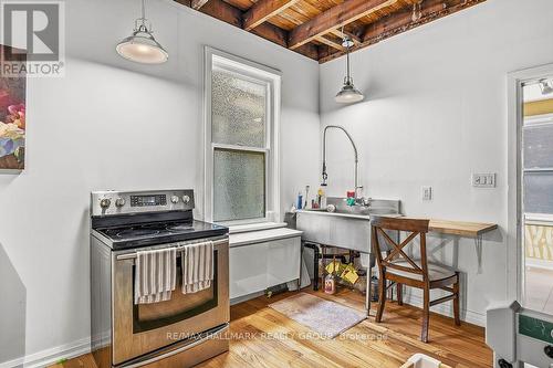 439 Kent Street, Ottawa, ON - Indoor