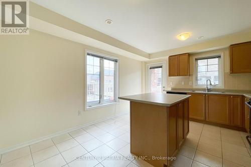 5295 Major Mackenzie Drive E, Markham, ON - Indoor Photo Showing Kitchen