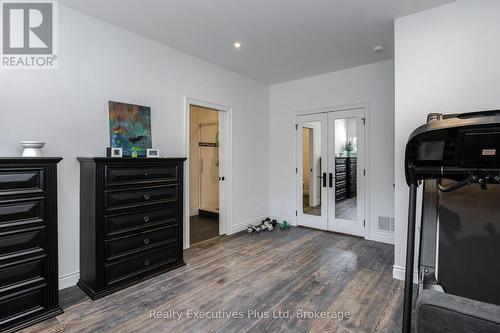 Bedroom 3 with Walk In & Ensuite - 27 Kingfisher Crescent, Tiny, ON - Indoor