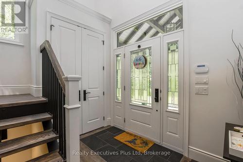 Foyer - 27 Kingfisher Crescent, Tiny, ON - Indoor Photo Showing Other Room