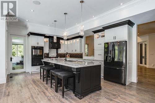 Kitchen - 27 Kingfisher Crescent, Tiny, ON - Indoor Photo Showing Kitchen With Upgraded Kitchen