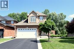 71 NAOMI Court Ancaster, ON L9G 5E4