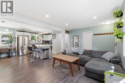 2508 Preston Avenue S, Saskatoon, SK - Indoor Photo Showing Living Room