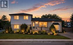 34 WATSON CRESCENT  Brampton, ON L6W 1E7