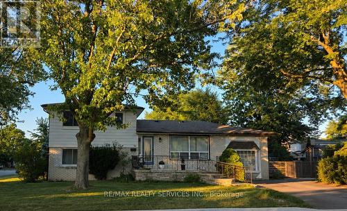 34 Watson Crescent, Brampton, ON - Outdoor