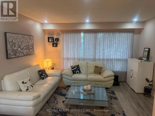 34 Watson Crescent, Brampton, ON - Indoor Photo Showing Other Room