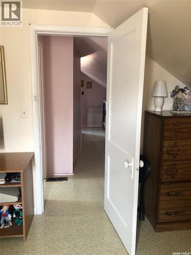 226 2Nd Avenue Se, Norquay, SK - Indoor Photo Showing Other Room