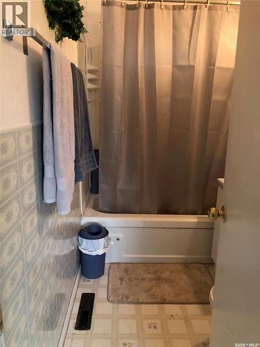 226 2Nd Avenue Se, Norquay, SK - Indoor