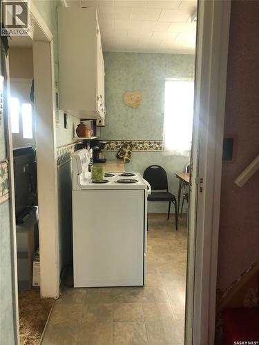 226 2Nd Avenue Se, Norquay, SK - Indoor Photo Showing Laundry Room