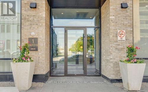 806 - 1 JARVIS STREET , Hamilton, Ontario L8R 3J2 2