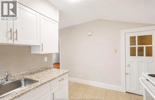 2177 Dougall Unit# Upper, Windsor, ON - Indoor Photo Showing Kitchen