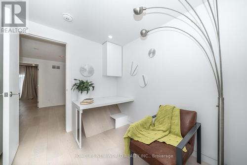 30 Carling Avenue, Toronto, ON - Indoor