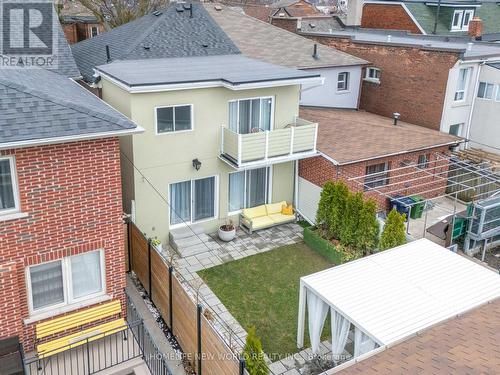 30 Carling Avenue, Toronto, ON - Outdoor With Exterior