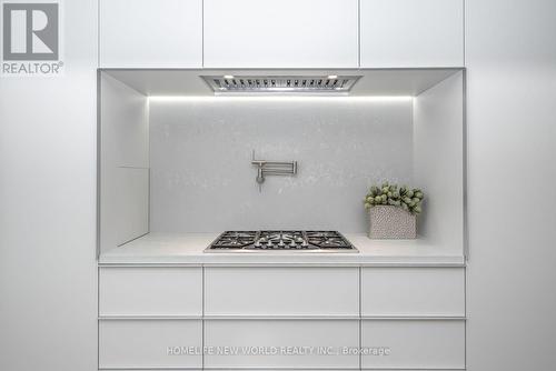 30 Carling Avenue, Toronto, ON - Indoor