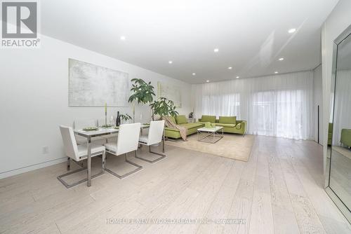 30 Carling Avenue, Toronto, ON - Indoor