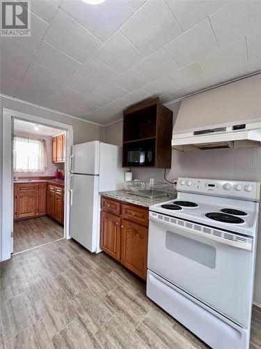 35 Eldon Street, Fortune, NL - Indoor Photo Showing Kitchen