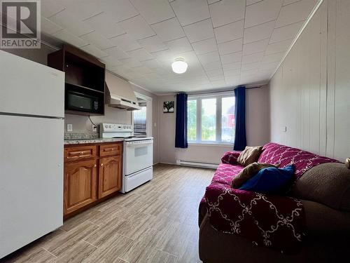35 Eldon Street, Fortune, NL - Indoor Photo Showing Kitchen