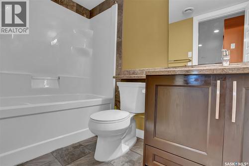 6033 Little Pine Loop, Regina, SK - Indoor Photo Showing Bathroom