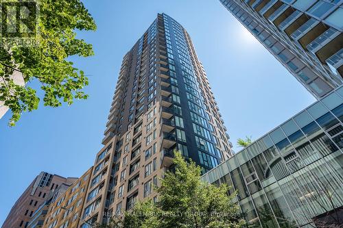1204 - 40 NEPEAN STREET  Ottawa, ON K2P 0X5