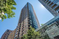 1204 - 40 NEPEAN STREET  Ottawa, ON K2P 0X5
