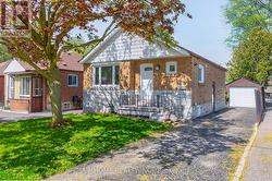 140 MEIGHEN AVENUE Toronto, ON M4B 2H9