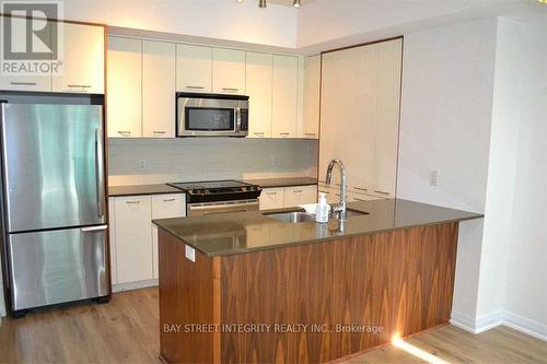60 - 27 VALHALLA INN ROAD , Toronto, Ontario M9B 0B3 4