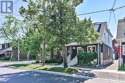 918 GREENWOOD AVENUE Toronto, ON M4J 4C1