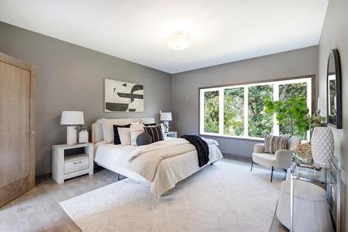 6975 Roblin Blvd, Headingley, MB - Indoor Photo Showing Bedroom