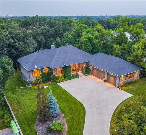 6975 Roblin Blvd, Headingley, MB - Outdoor