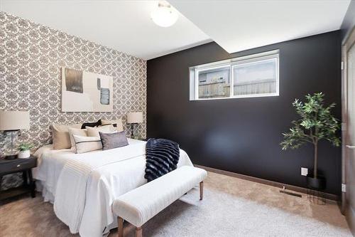 6975 Roblin Blvd, Headingley, MB - Indoor Photo Showing Bedroom