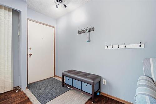 23 Werrell Cr, Winnipeg, MB - Indoor Photo Showing Other Room