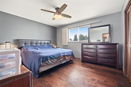 23 Werrell Cr, Winnipeg, MB - Indoor Photo Showing Bedroom