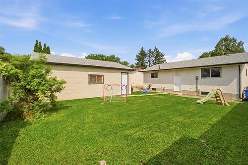 23 Werrell Cr, Winnipeg, MB - Outdoor