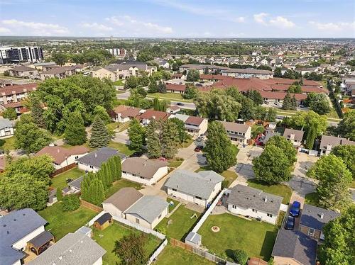 23 Werrell Cr, Winnipeg, MB - Outdoor With View