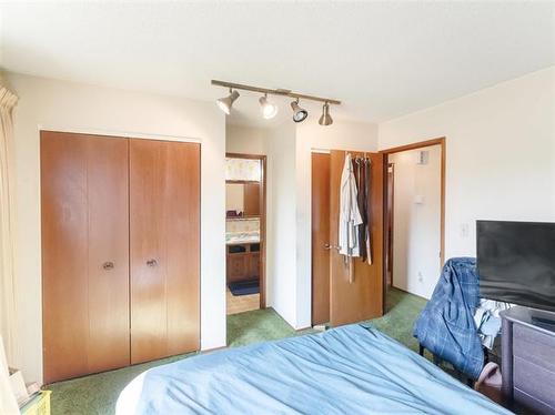 55 Stefanie Dr, Winnipeg, MB - Indoor Photo Showing Bedroom