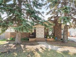 55 Stefanie DR  Winnipeg, MB R2G 3A7