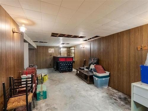 55 Stefanie Dr, Winnipeg, MB - Indoor
