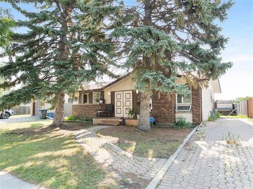 55 Stefanie Dr, Winnipeg, MB - Outdoor