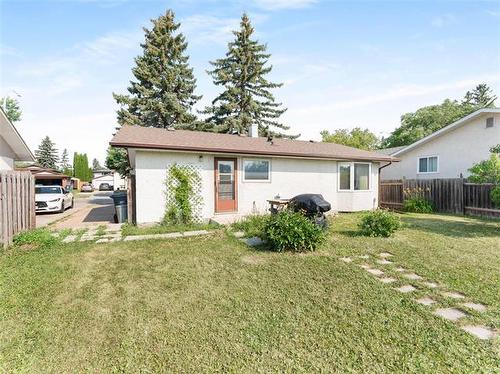 55 Stefanie Dr, Winnipeg, MB - Outdoor