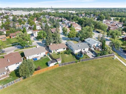 55 Stefanie Dr, Winnipeg, MB - Outdoor With View
